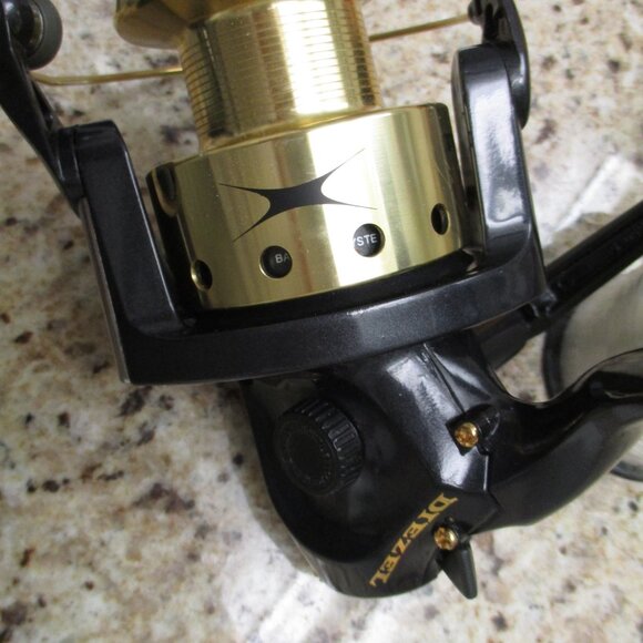 Okuma Diezel DZ-65 NEW Fishing Reel Plus Spool of 760 yds. of 15lb. Premium Line - Picture 4 of 6